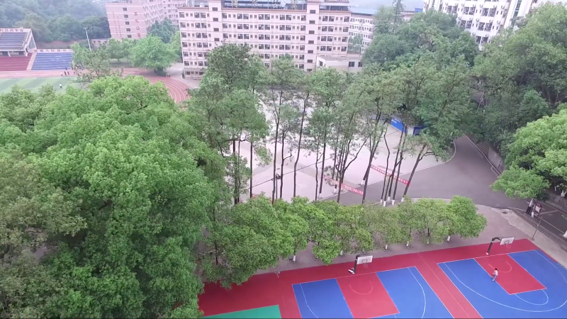 校园热点-泸县一中